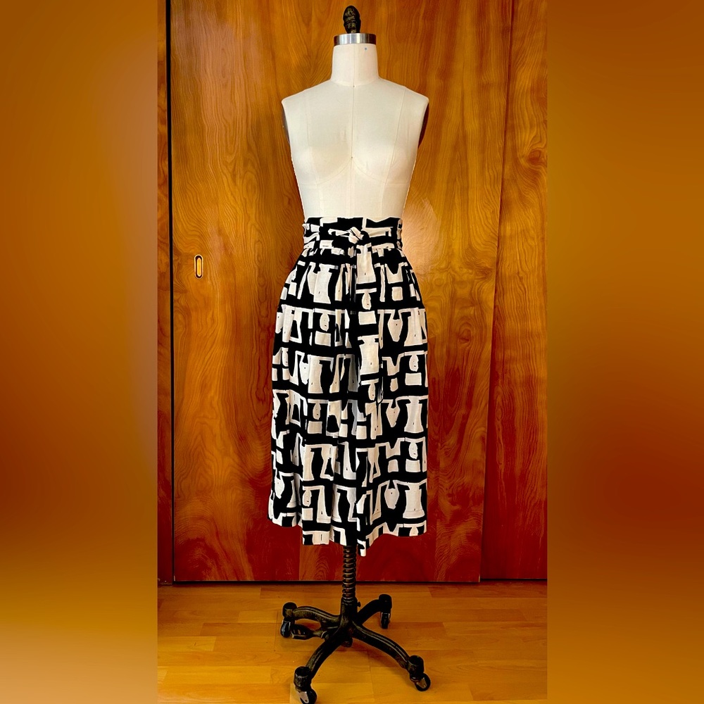 WHIT NY Tie Waist Full MIDI Skirt | Black & Cream Graphic Print.